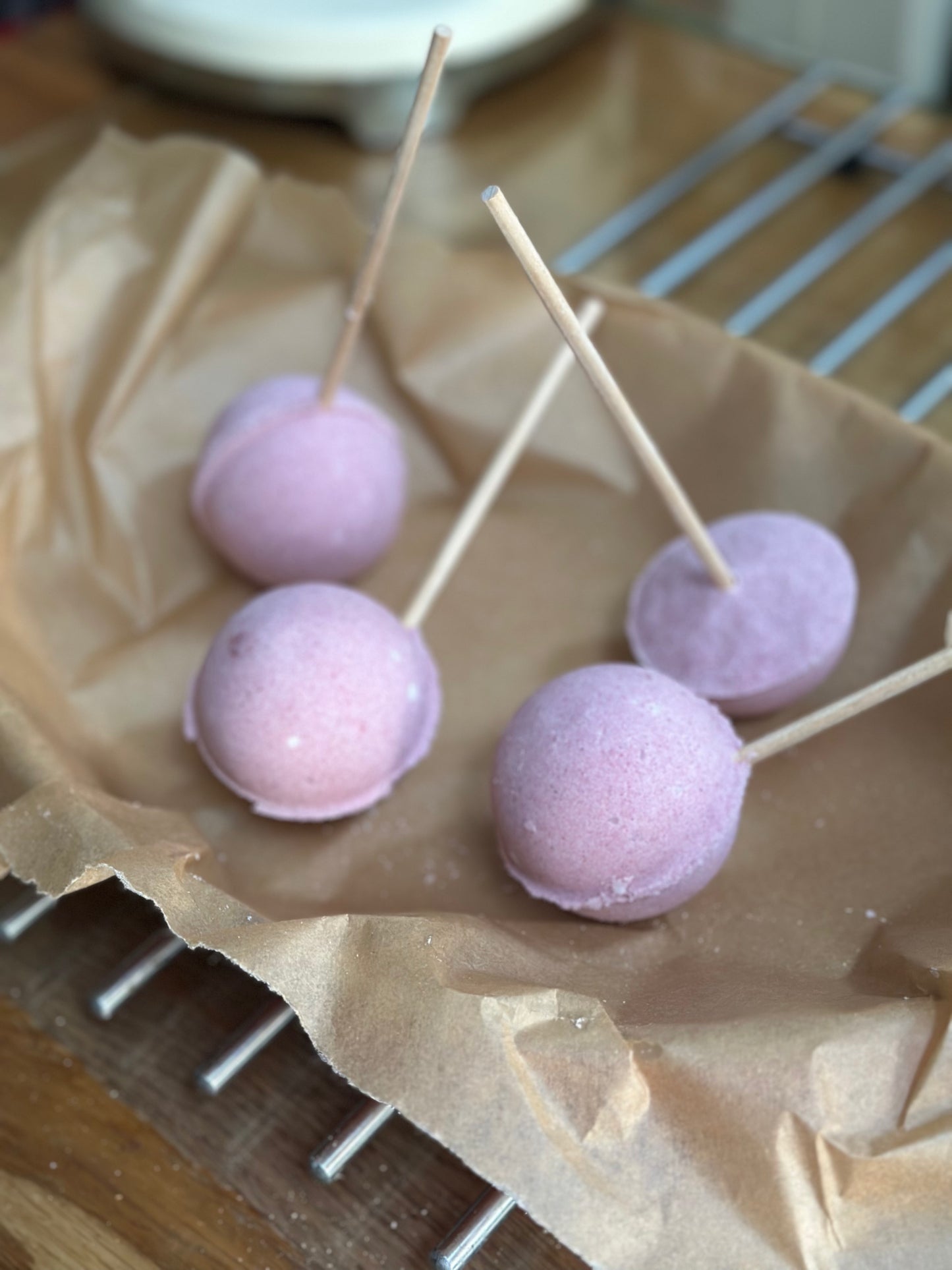 Cherry crystal bath stirrer