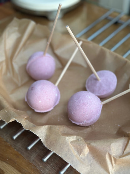 Cherry crystal bath stirrer