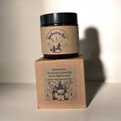 Hyaluronic plumping day and night facial cream